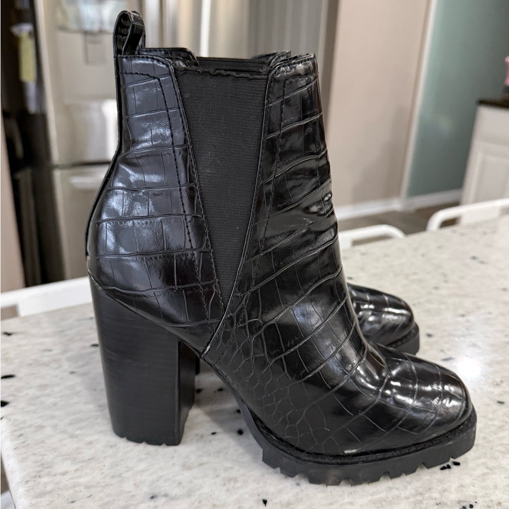Steve Madden Black Croc-Embossed Ankle Boots